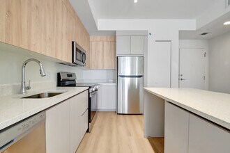 1710 N J Ter, Unit Ab in Lake Worth Beach, FL - Building Photo - Building Photo