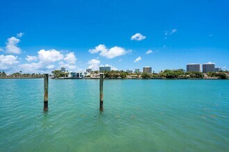 10190 E Bay Harbor Dr, Unit 8E in Bay Harbor Islands, FL - Building Photo - Building Photo