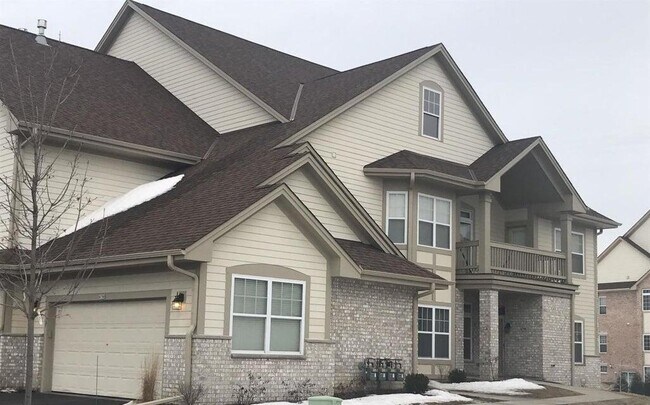 property at 4796 S Lynn Dr