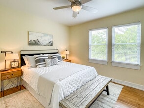 920 Grand Ave, Unit 1 in Cincinnati, OH - Foto de edificio - Building Photo