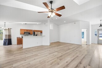 11149 Losco Junction Dr S in Jacksonville, FL - Building Photo - Building Photo