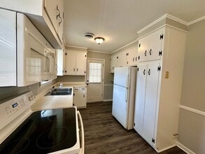3610 Camden Hwy in Dalzell, SC - Building Photo - Building Photo