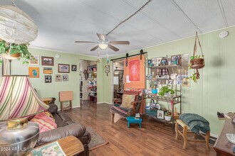 2650 W Union Hills Dr in Phoenix, AZ - Building Photo - Building Photo