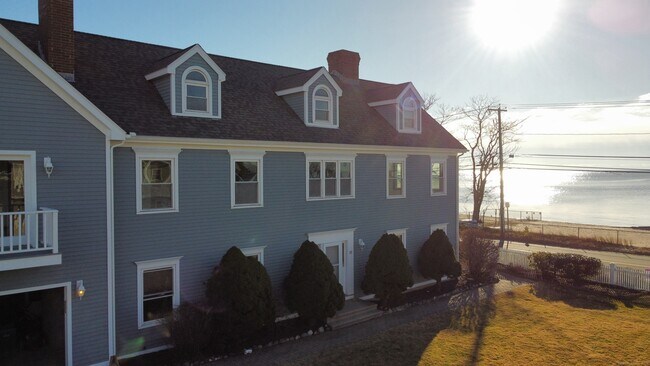 82 Limewood Ave in Branford, CT - Building Photo - Building Photo