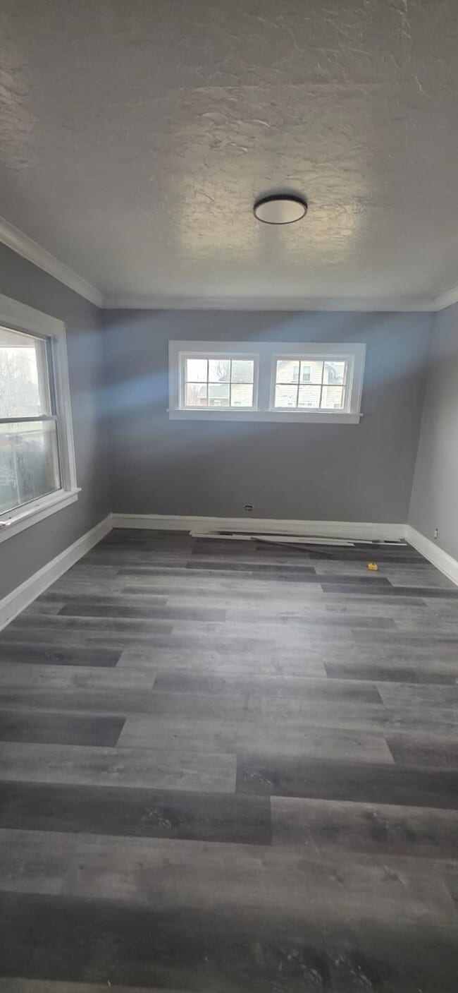 property at 2111 Goodnor Rd