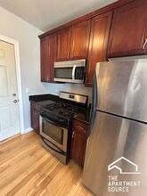 2900 N Kolmar Ave, Unit 3 in Chicago, IL - Building Photo - Building Photo