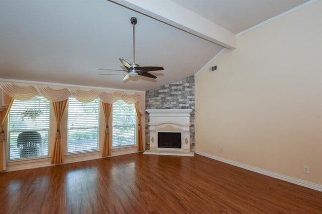 property at 14814 Cantor Cir