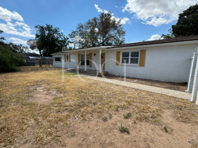 3407 24th St in Lubbock, TX - Foto de edificio - Building Photo