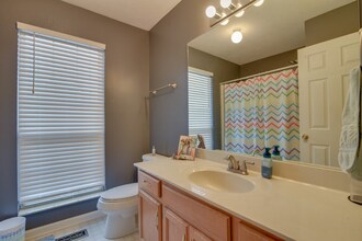 2301 N Cromwell Ct in Mount Juliet, TN - Foto de edificio - Building Photo