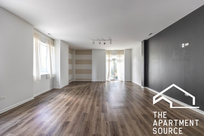 2550 S Wabash Ave in Chicago, IL - Building Photo - Building Photo