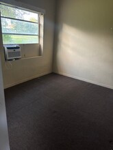 11401 Bailes Rd-Unit -11 in Miami, FL - Building Photo - Building Photo