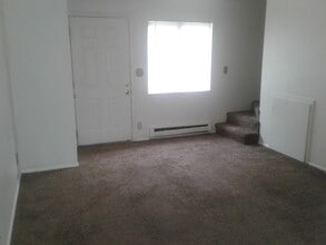303 N 400 W in Cedar City, UT - Foto de edificio - Building Photo