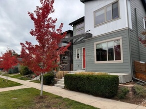 6771 Larsh Dr in Denver, CO - Building Photo - Building Photo