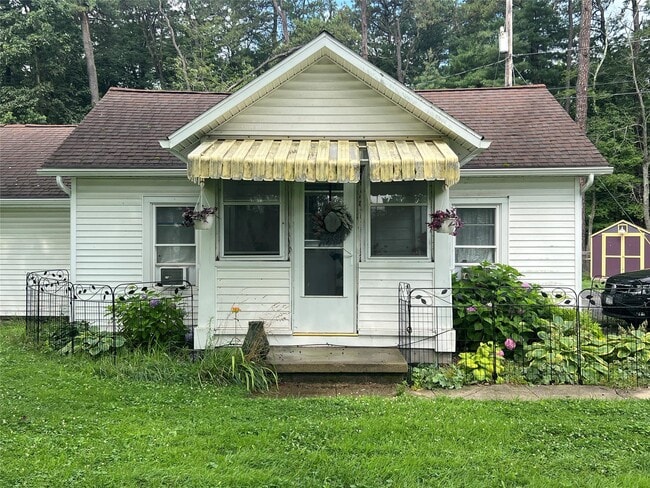 property at 959 Kings Hwy