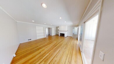 5640 Dorothy Way in San Diego, CA - Building Photo - Building Photo