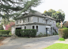 709 N College Ave in Claremont, CA - Building Photo