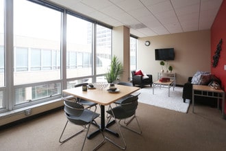 Icon in St. Louis, MO - Foto de edificio - Interior Photo