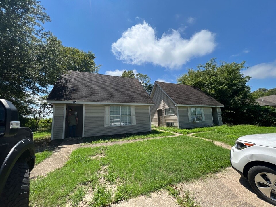 234 Ambrea St in Trumann, AR - Building Photo