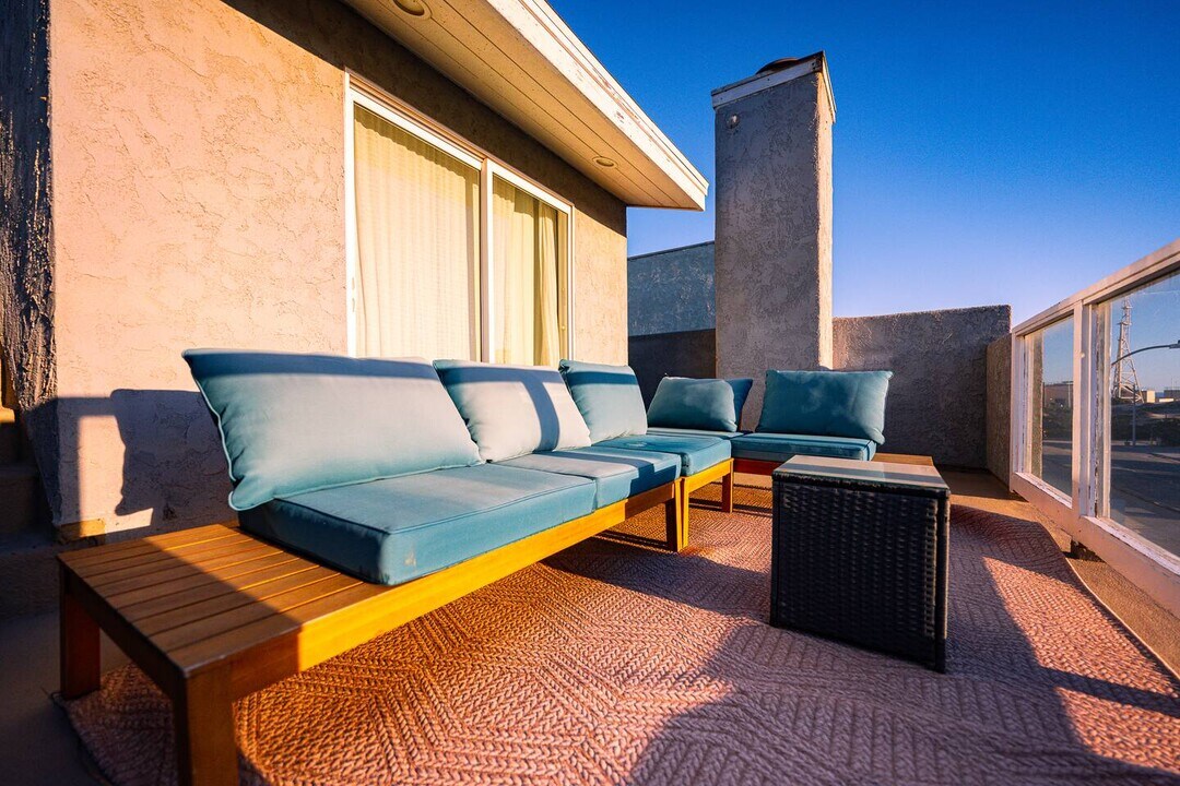 212 Ocean Dr in Oxnard, CA - Building Photo