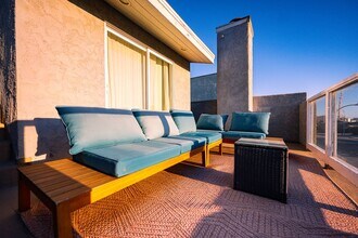 212 Ocean Dr in Oxnard, CA - Building Photo - Building Photo