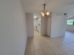 5303 Summerlin Rd in Ft. Myers, FL - Building Photo - Building Photo