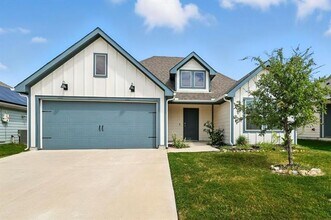 11112 W Pond Dr in Providence Village, TX - Building Photo - Building Photo