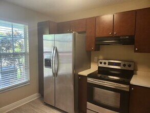 2912 Westmoreland Ct, Unit Veterans Villas in New Port Richey, FL - Building Photo - Building Photo