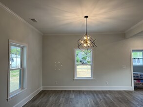 19 Furman St in Greenville, SC - Foto de edificio - Building Photo