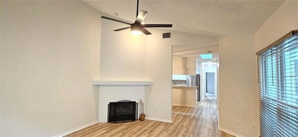 2726 Penzance St in Palm Harbor, FL - Building Photo - Building Photo