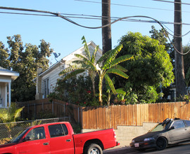 1451 W Court St in Los Angeles, CA - Foto de edificio - Building Photo