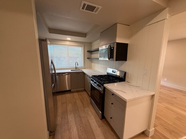 11473 Quartz Dr, Unit Unit 4 in Auburn, CA - Building Photo - Building Photo