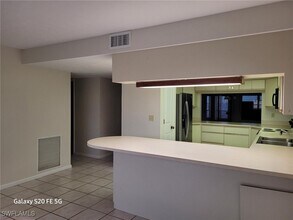 4019 SE 20th Pl in Cape Coral, FL - Building Photo - Building Photo
