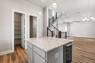 9013 Lonestar River Ln in Houston, TX - Building Photo - Building Photo