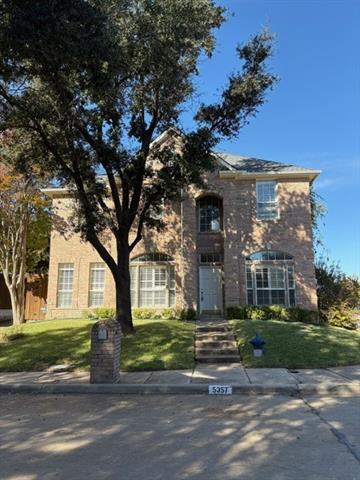 5357 Gatesworth Ln in Dallas, TX - Building Photo