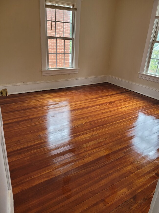 668 Montrose Ave SE in Roanoke, VA - Building Photo - Building Photo