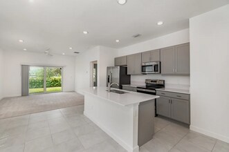 1256 Preston Ests Cir in Vero Beach, FL - Building Photo - Building Photo