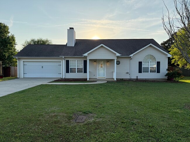 property at 116 E Pointe Cir