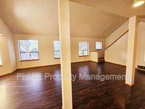 13191 Beech Ave NW in Poulsbo, WA - Building Photo - Building Photo