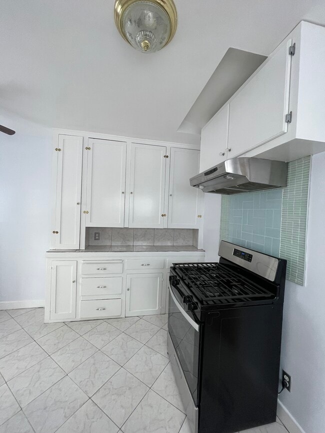 3554 Arroyo Seco Ave in Los Angeles, CA - Building Photo - Building Photo