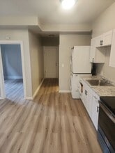 93 Maple Ave in Hartford, CT - Building Photo - Building Photo