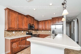 6104 Fishhawk Crossing Blvd in Fish Hawk, FL - Building Photo - Building Photo