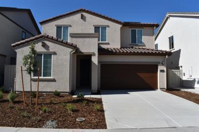 8168 Oxbow Lndg Lp in Roseville, CA - Building Photo