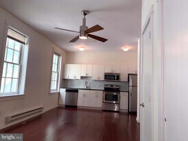 1300 Spruce St in Philadelphia, PA - Building Photo