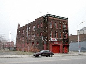 2930 Cass Ave in Detroit, MI - Building Photo - Building Photo