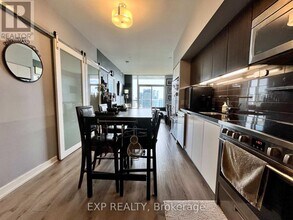 75-4775 Queens Wharf Rd in Toronto, ON - Building Photo - Building Photo
