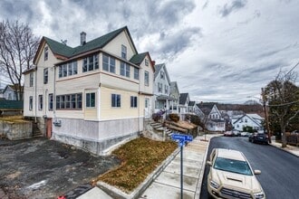 92 Pine St, Unit #2 in Malden, MA - Building Photo - Building Photo