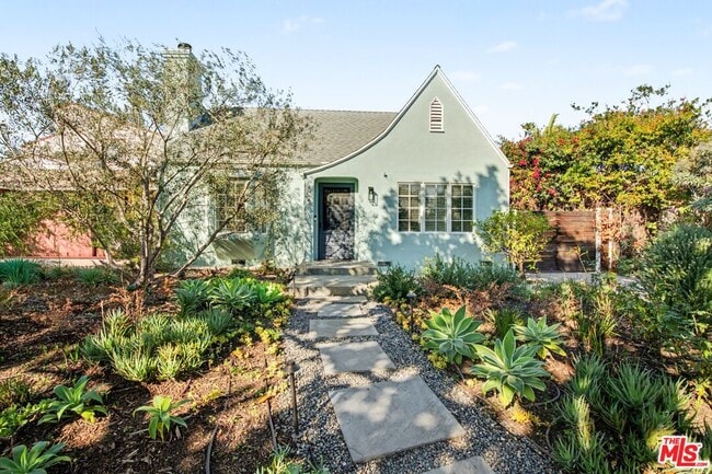 10543 Almayo Ave in Los Angeles, CA - Building Photo - Building Photo