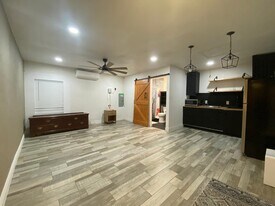 5322 Creek Ct in Garland, TX - Building Photo