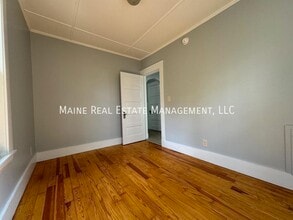 1 Bellevue St in Winslow, ME - Building Photo - Building Photo