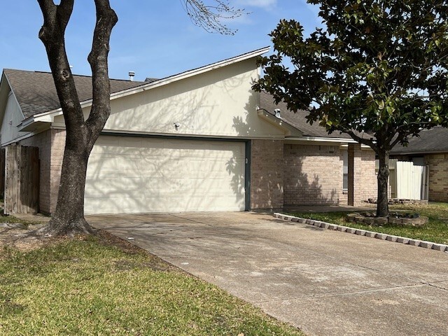 property at 18734 Wood Glen Ln